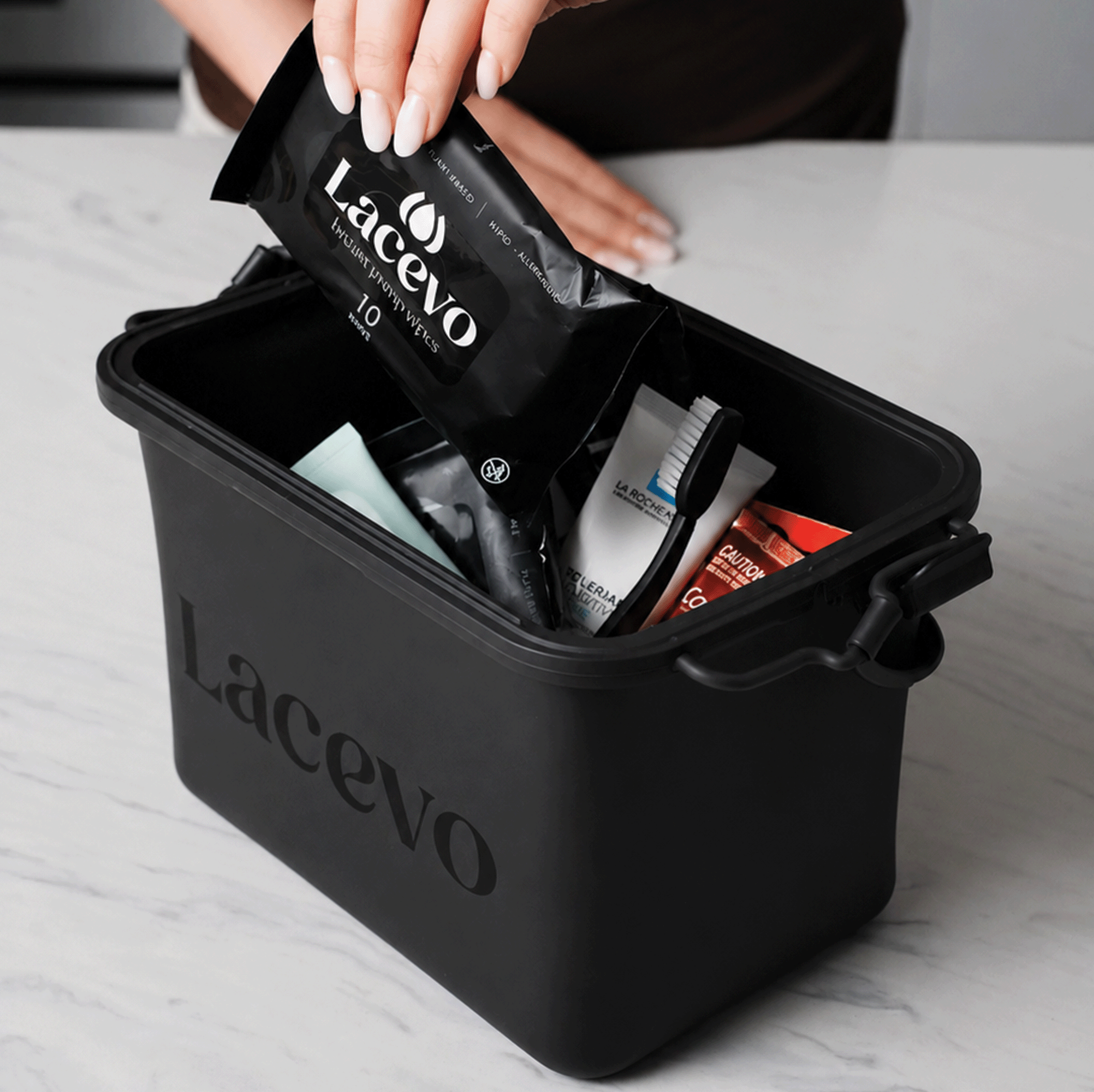LACEVO Vessel travel pouch